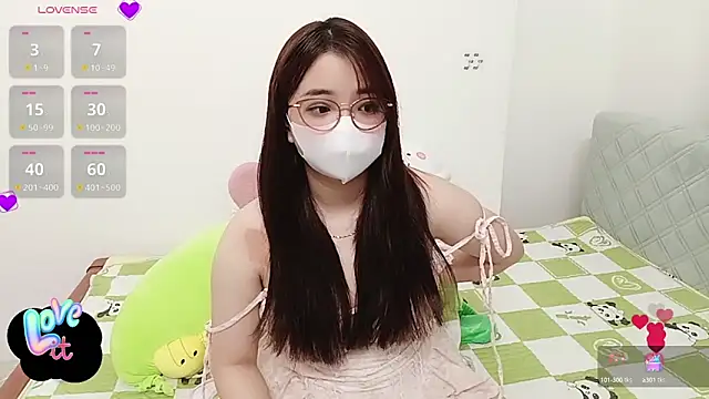 littlecn online show from September 9, 2025, 12:43 am