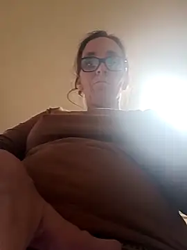 Dettybitch40 online show from November 1, 2025, 2:08 pm