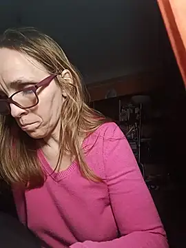 Dettybitch40 online show from November 13, 2025, 3:55 pm