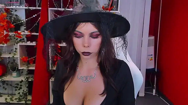 KateCloud online show from October 31, 2025, 5:03 pm