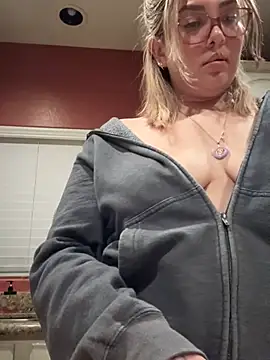 Snapshot of nativepumpkin95 chatting on January 28, 2025, 1:18 am nativepumpkin95 online show from January 28, 2025, 1:18 am