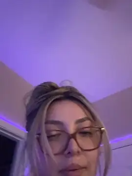 Snapshot of nativepumpkin95 chatting on February 16, 2025, 12:30 am nativepumpkin95 online show from February 16, 2025, 12:30 am