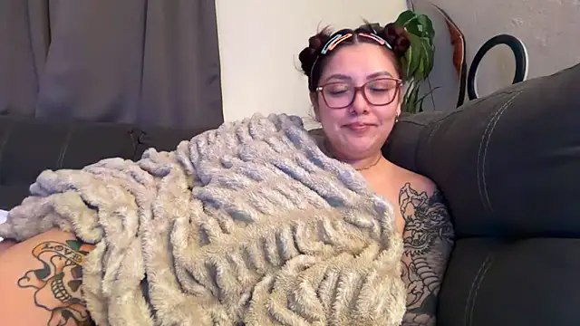 nativepumpkin95 online show from March 24, 2026, 4:39 am