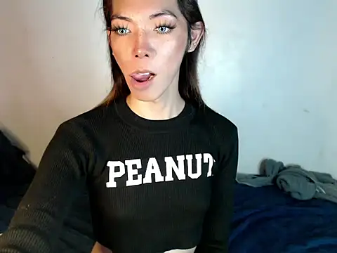 Snapshot of perly_169 chatting on December 15, 2024, 6:29 am perly 169 online show from December 15, 2024, 6:29 am