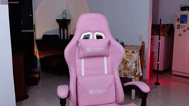 Snapshot of tastymeli chatting on February 15, 2025, 3:31 am tastymeli online show from February 15, 2025, 3:31 am