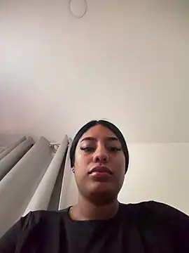 Snapshot of Sara_mocca_ chatting on February 21, 2026, 1:50 am Sara mocca online show from February 21, 2026, 1:50 am