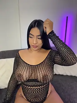 Sara mocca  online show from April 16, 2026, 7:36 pm