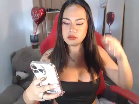 FrancineGarcia online show from April 15, 2026, 6:31 am