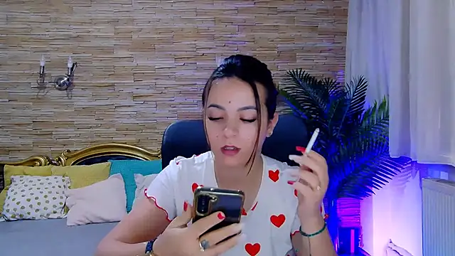 PlayfulElla online show from February 21, 2025, 11:44 am