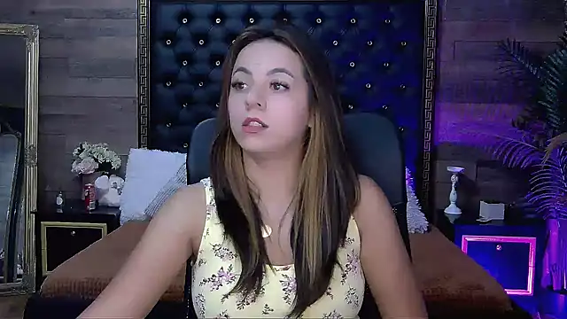 PlayfulElla online show from October 2, 2025, 8:10 am