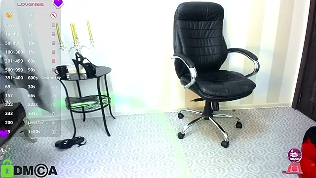 XLindaMilfX online show from December 4, 2024, 4:05 pm