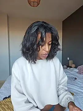 Goldenlace online show from November 27, 2025, 10:50 am