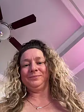 Snapshot of Vivian_MayXxX chatting on February 2, 2025, 10:49 pm Vivian MayXxX online show from February 2, 2025, 10:49 pm