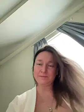 Snapshot of Vivian_MayXxX chatting on February 15, 2025, 9:37 pm Vivian MayXxX online show from February 15, 2025, 9:37 pm