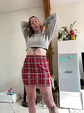 Daisy Michto Officiel online show from March 14, 2025, 2:19 pm