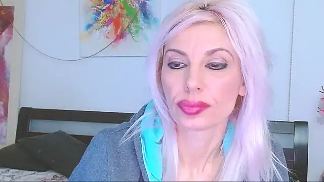 Snapshot of HoneyLara chatting on February 19, 2025, 2:44 am HoneyLara online show from February 19, 2025, 2:44 am