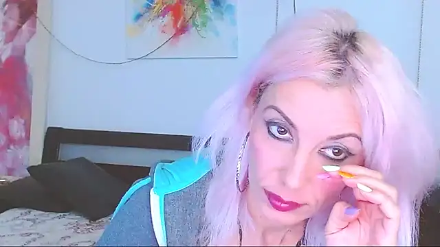 Snapshot of HoneyLara chatting on February 28, 2025, 9:01 pm HoneyLara online show from February 28, 2025, 9:01 pm