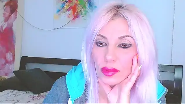 Snapshot of HoneyLara chatting on March 1, 2025, 9:04 pm HoneyLara online show from March 1, 2025, 9:04 pm