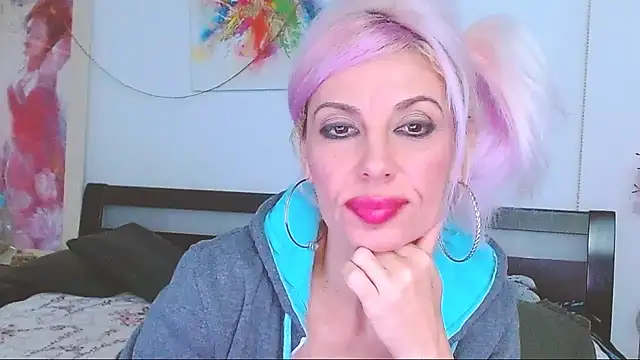 Snapshot of HoneyLara chatting on March 6, 2025, 4:08 am HoneyLara online show from March 6, 2025, 4:08 am