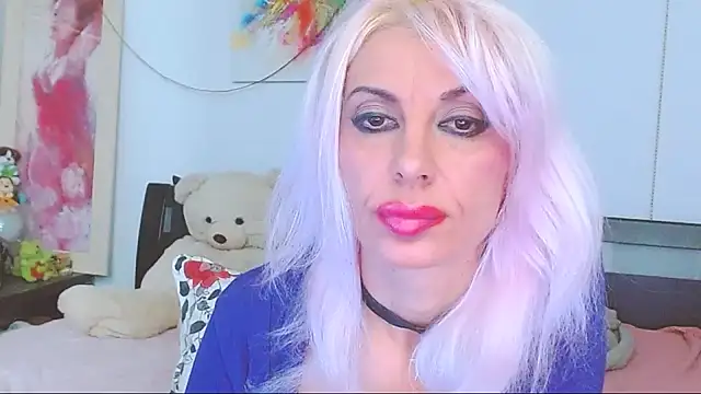 Snapshot of HoneyLara chatting on November 9, 2025, 8:29 pm HoneyLara online show from November 9, 2025, 8:29 pm