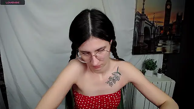 MaryEm976 online show from March 14, 2025, 5:46 pm