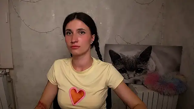 Snapshot of MaryEm976 chatting on May 25, 2026, 9:15 am MaryEm976 online show from May 25, 2026, 9:15 am