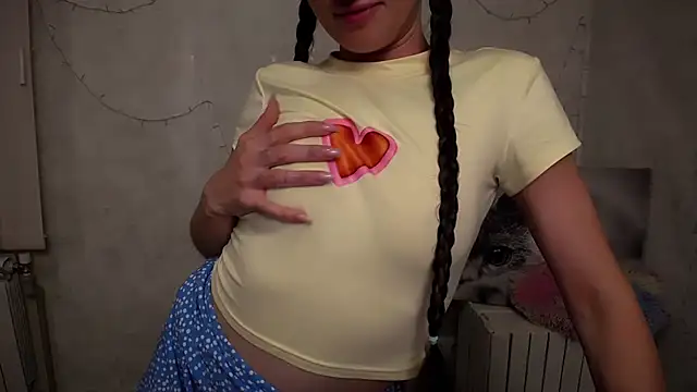 Snapshot of MaryEm976 chatting on May 30, 2026, 7:05 am MaryEm976 online show from May 30, 2026, 7:05 am