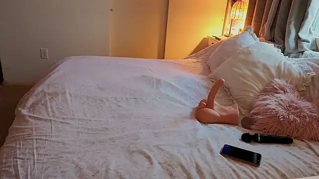 JESS LOVES online show from November 28, 2025, 7:16 pm