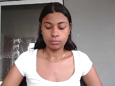 dark enchantress  online show from January 11, 2026, 7:19 pm