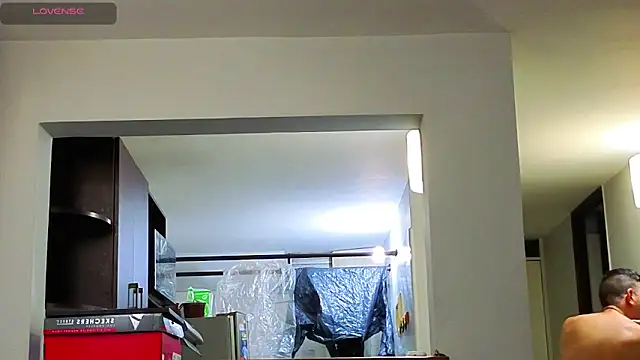 Snapshot of Matiashorney chatting on November 5, 2025, 3:39 am Matiashorney online show from November 5, 2025, 3:39 am