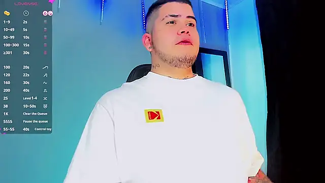 Snapshot of Thomas_chubbyxhot chatting on December 26, 2024, 8:11 pm Thomas chubbyxhot online show from December 26, 2024, 8:11 pm