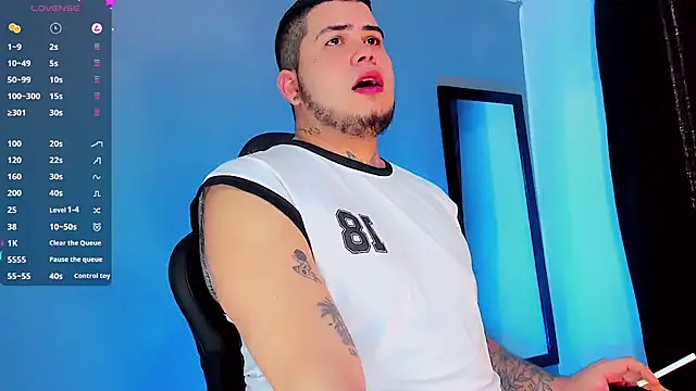 Snapshot of Thomas_chubbyxhot chatting on January 11, 2025, 9:15 pm Thomas chubbyxhot online show from January 11, 2025, 9:15 pm