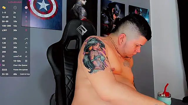 Snapshot of Thomas_chubbyxhot chatting on January 18, 2025, 10:28 am Thomas chubbyxhot online show from January 18, 2025, 10:28 am