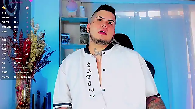 Snapshot of Thomas_chubbyxhot chatting on February 8, 2025, 3:00 pm Thomas chubbyxhot online show from February 8, 2025, 3:00 pm