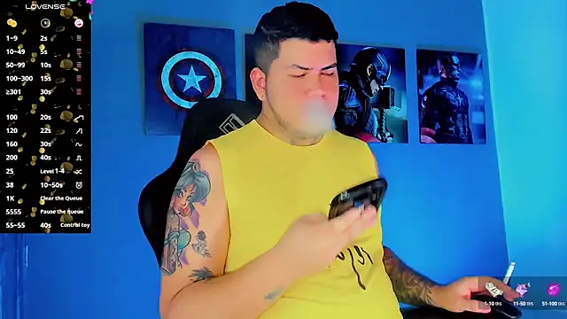 Snapshot of Thomas_chubbyxhot chatting on February 26, 2025, 11:48 pm Thomas chubbyxhot online show from February 26, 2025, 11:48 pm