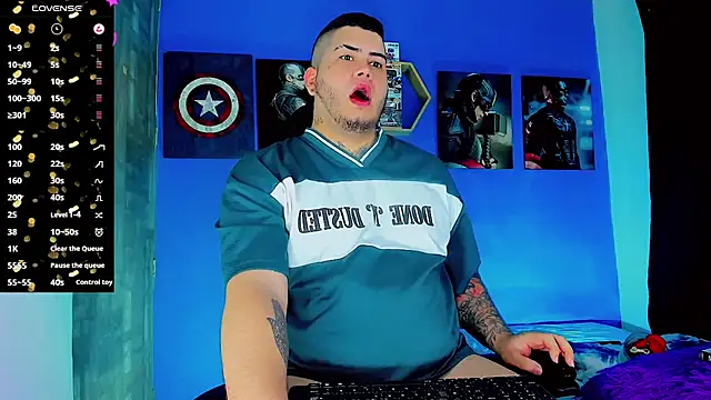 Snapshot of Thomas_chubbyxhot chatting on October 5, 2025, 12:09 am Thomas chubbyxhot online show from October 5, 2025, 12:09 am