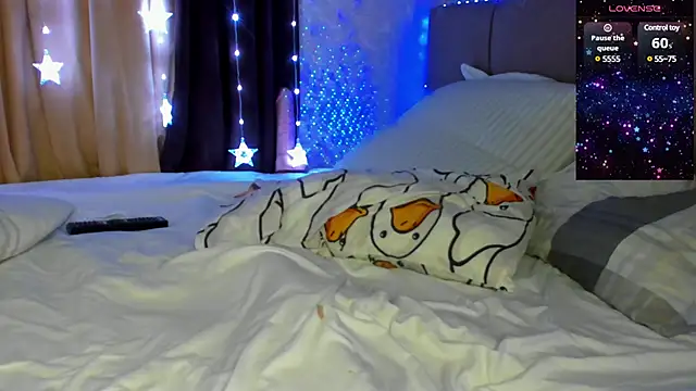 Snapshot of 92yourbitch922 chatting on January 17, 2025, 8:44 pm 92yourbitch922 online show from January 17, 2025, 8:44 pm