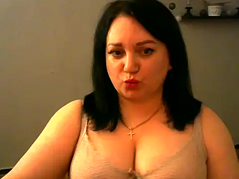 AmanaGi online show from March 4, 2025, 4:52 pm