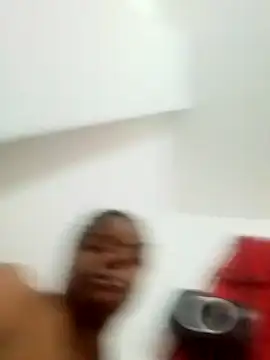 Snapshot of bigtitssxx chatting on October 24, 2025, 6:43 am bigtitssxx online show from October 24, 2025, 6:43 am