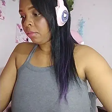 Snapshot of collegechica chatting on October 23, 2025, 4:12 am collegechica online show from October 23, 2025, 4:12 am