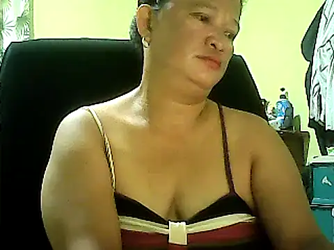 hott scarlett online show from March 5, 2025, 10:32 pm