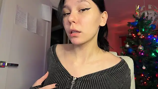 Snapshot of pinkdolly18 chatting on December 26, 2024, 9:58 pm pinkdolly18 online show from December 26, 2024, 9:58 pm