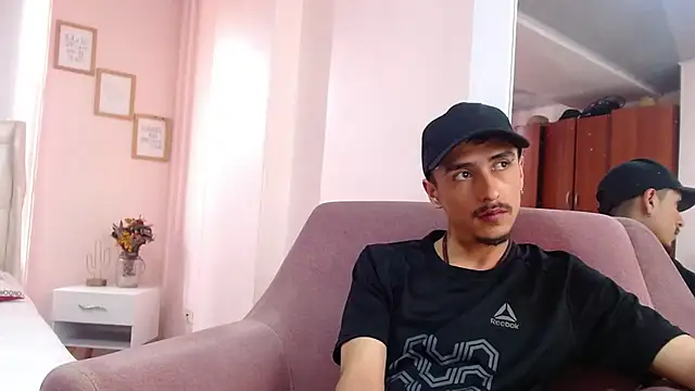 ryan maxy online show from February 6, 2025, 4:36 pm