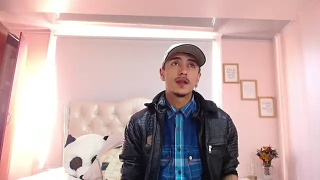 ryan maxy online show from February 9, 2025, 1:25 pm