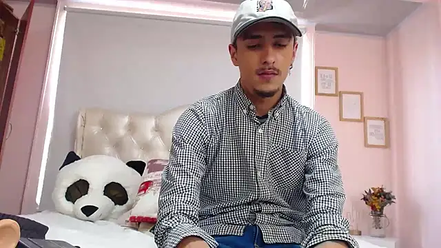 ryan maxy online show from February 10, 2025, 7:28 pm