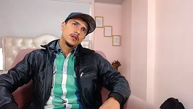 ryan maxy online show from March 14, 2025, 1:24 pm