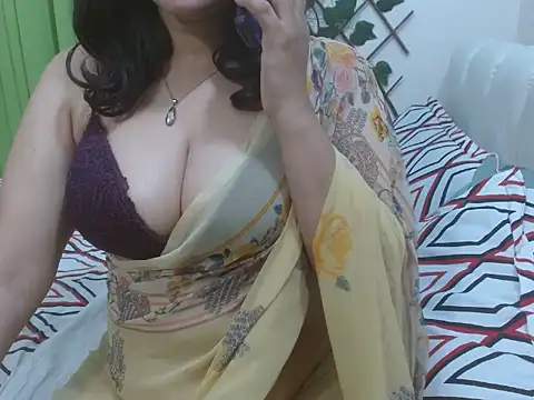 Snapshot of Lovelywife786 chatting on December 10, 2024, 2:28 pm Lovelywife786 online show from December 10, 2024, 2:28 pm