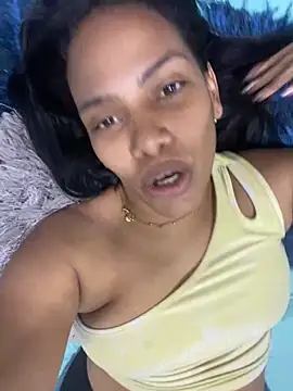 ArielleMillerr online show from December 31, 2024, 9:17 pm