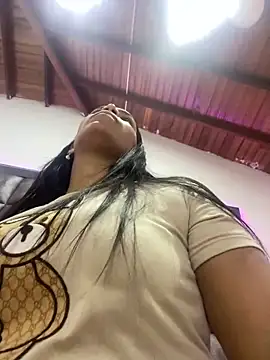 ArielleMillerr online show from January 13, 2025, 5:02 pm