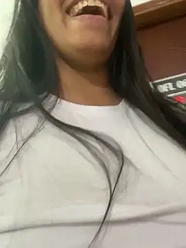 ArielleMillerr online show from January 15, 2025, 8:16 pm